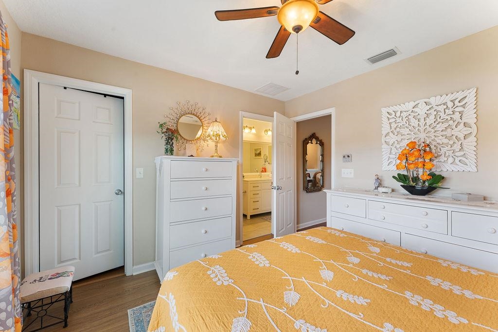 Image 19 of 42 For 205 Islander Dr