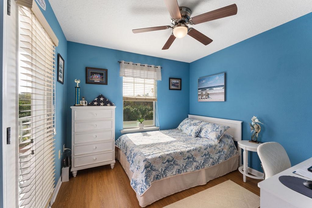 Image 24 of 42 For 205 Islander Dr