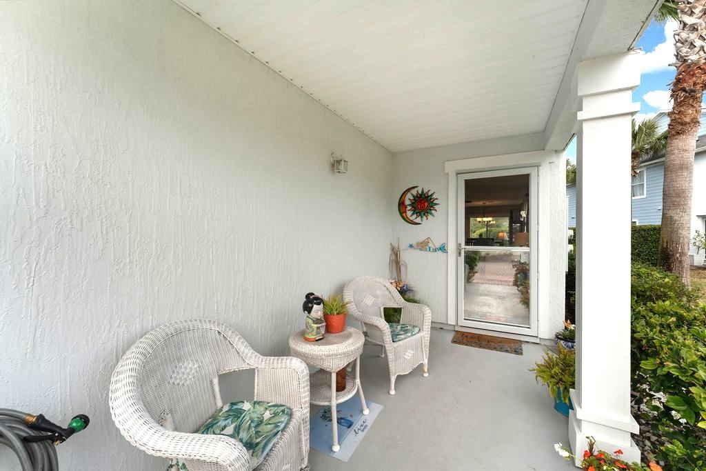 Image 4 of 42 For 205 Islander Dr