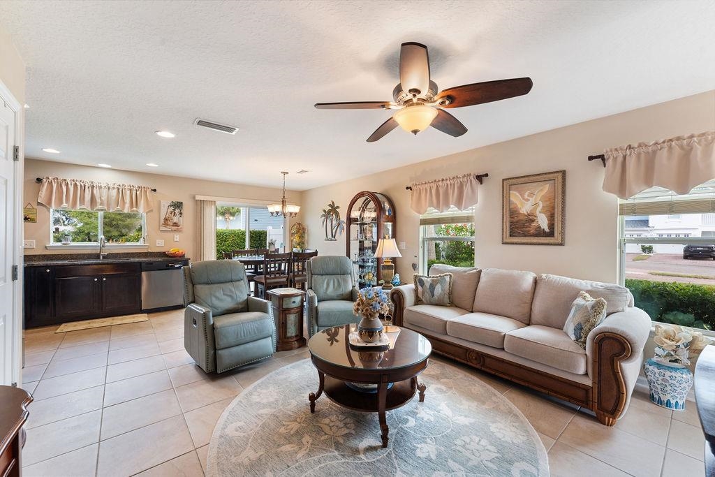 Image 6 of 42 For 205 Islander Dr