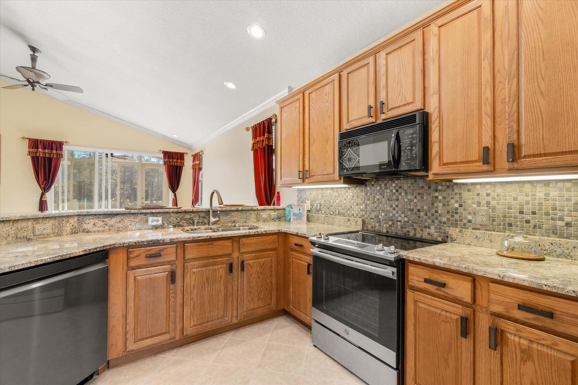 Image 10 of 48 For 608 Copperhead Circle