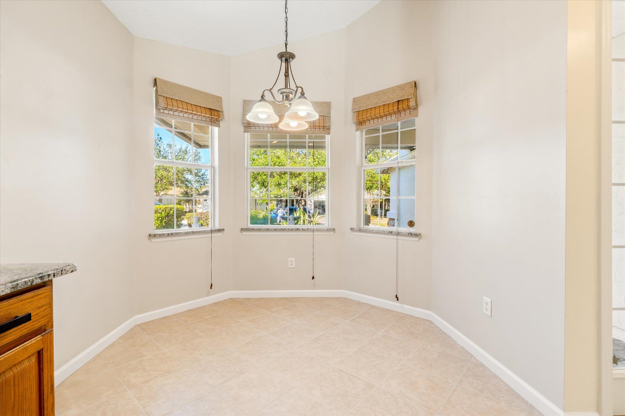 Image 13 of 48 For 608 Copperhead Circle