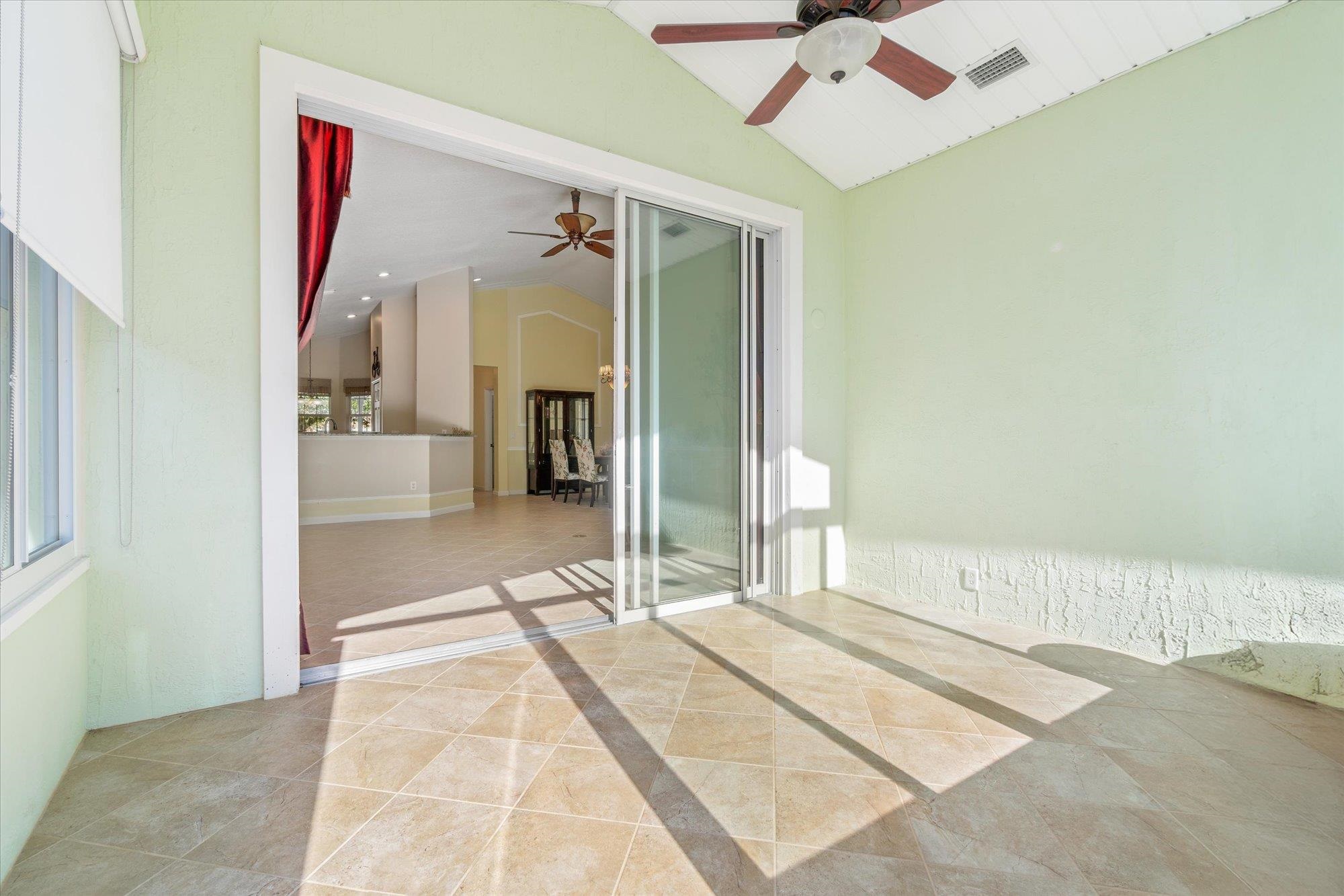 Image 28 of 48 For 608 Copperhead Circle