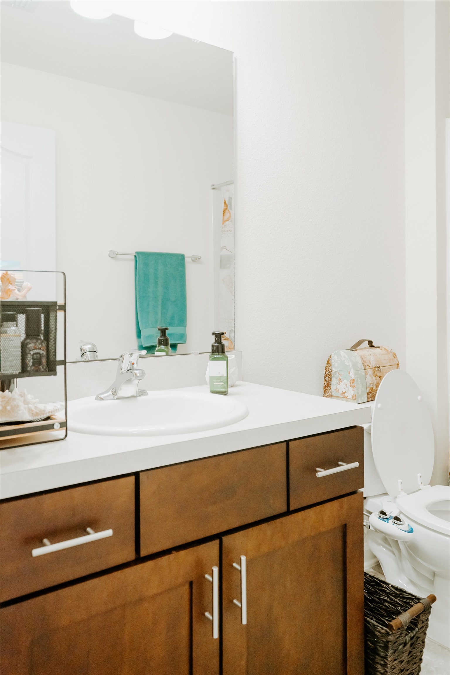 Image 13 of 51 For 563 Seville Pkwy