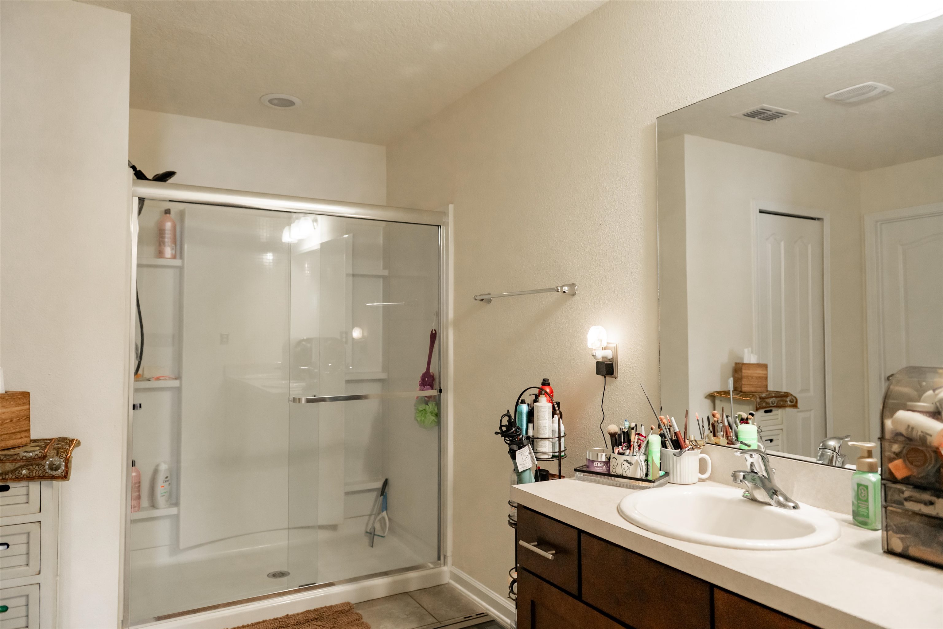 Image 42 of 51 For 563 Seville Pkwy