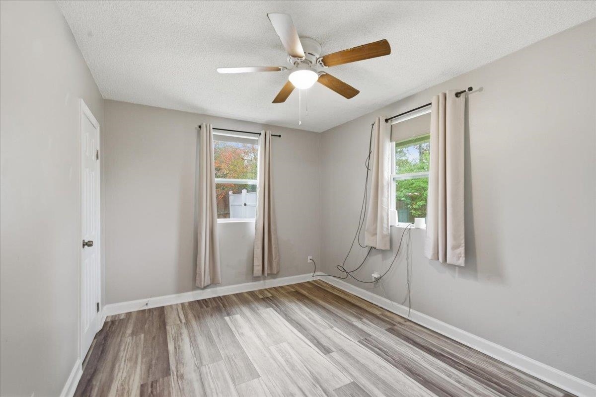 Image 14 of 45 For 5419 Alpha Ave