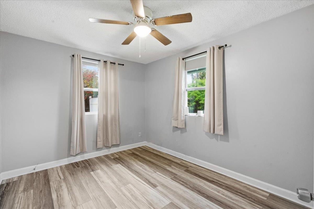 Image 15 of 45 For 5419 Alpha Ave