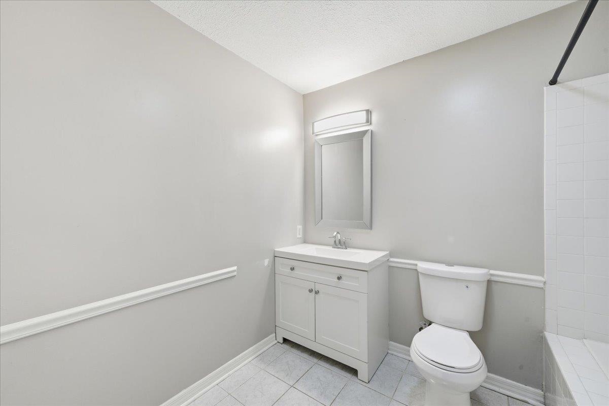 Image 22 of 45 For 5419 Alpha Ave