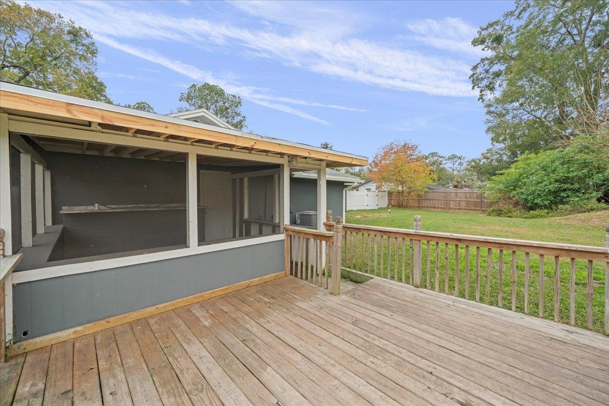 Image 26 of 45 For 5419 Alpha Ave