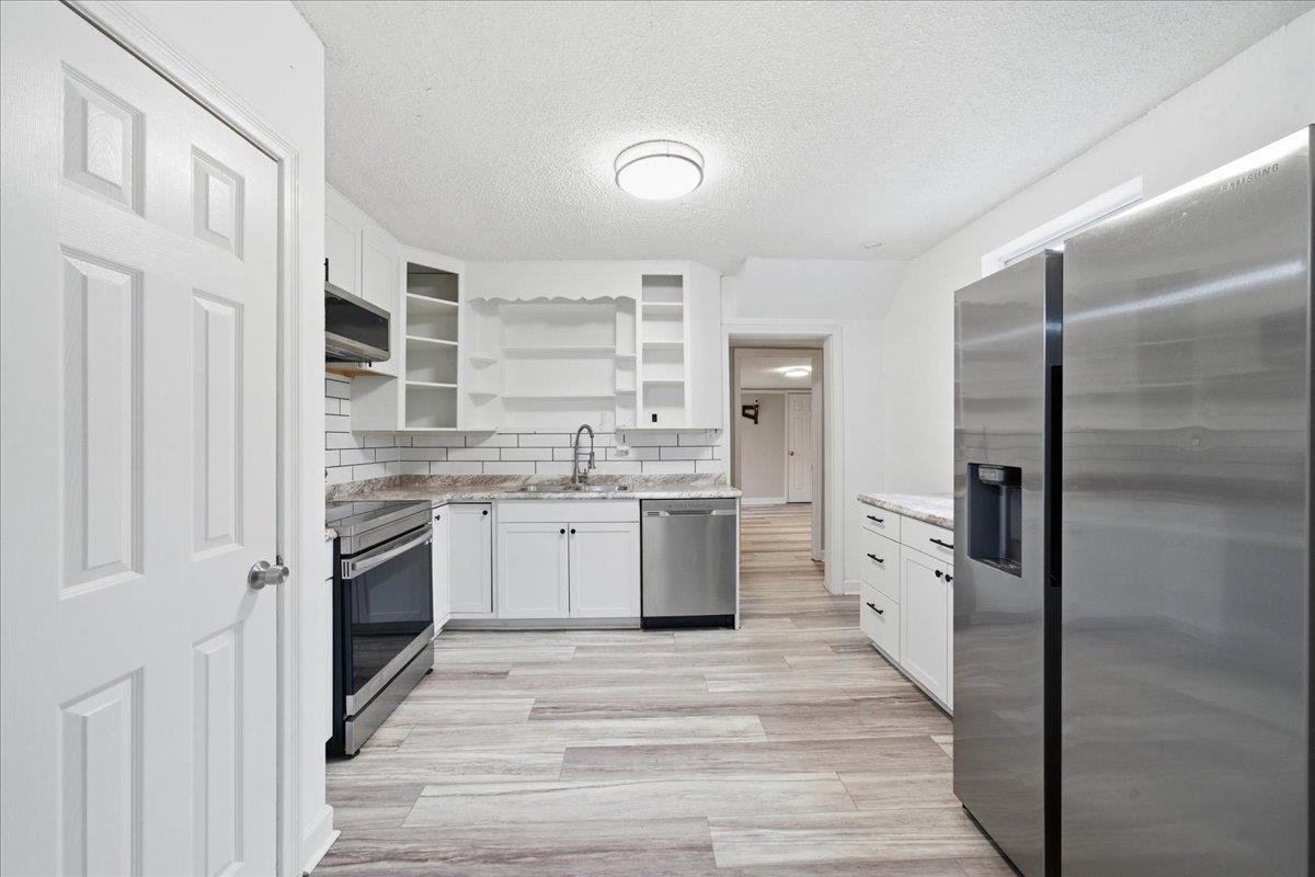 Image 9 of 45 For 5419 Alpha Ave