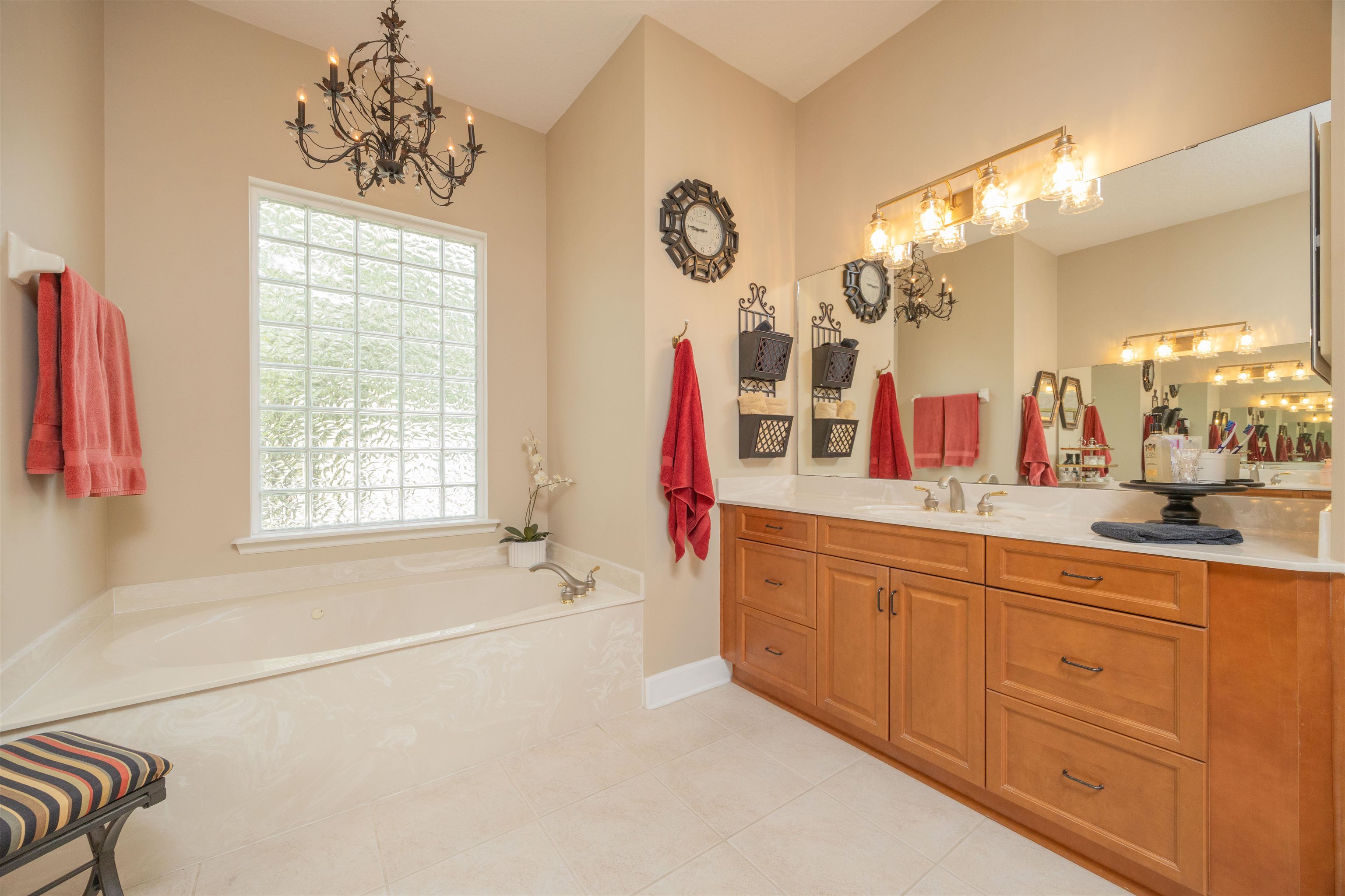 Image 30 of 77 For 1160 Inverness Dr