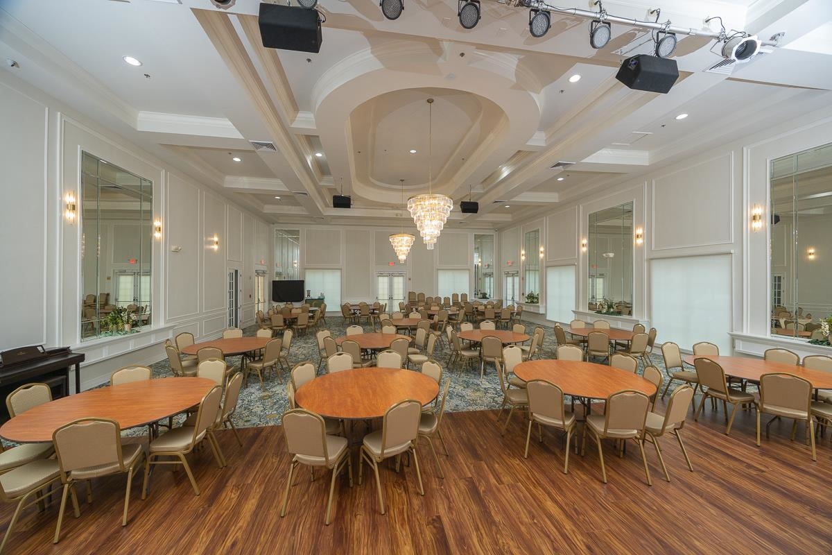 Image 53 of 77 For 1160 Inverness Dr