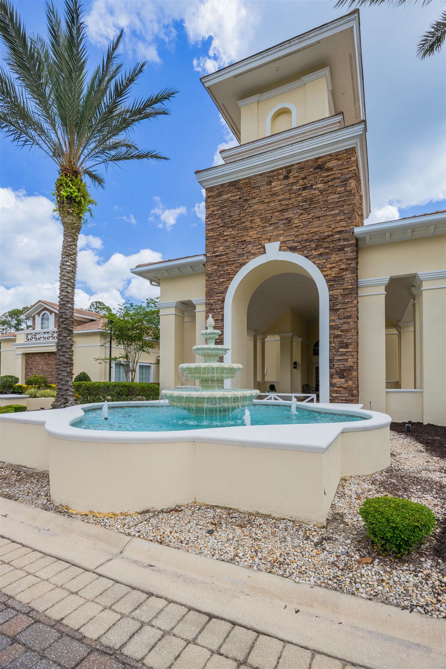 Image 57 of 77 For 1160 Inverness Dr