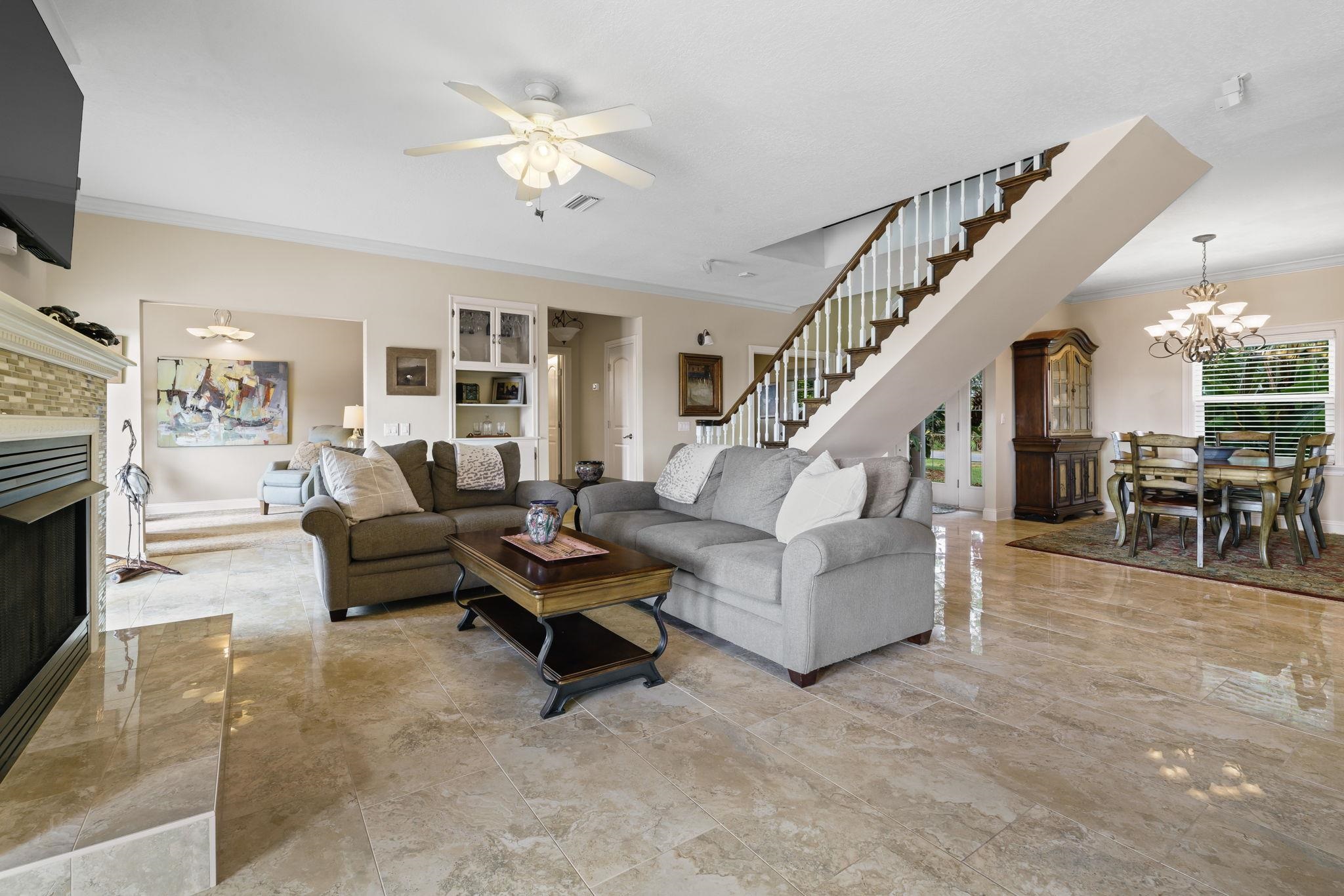 Image 10 of 77 For 821 Kalli Creek Lane