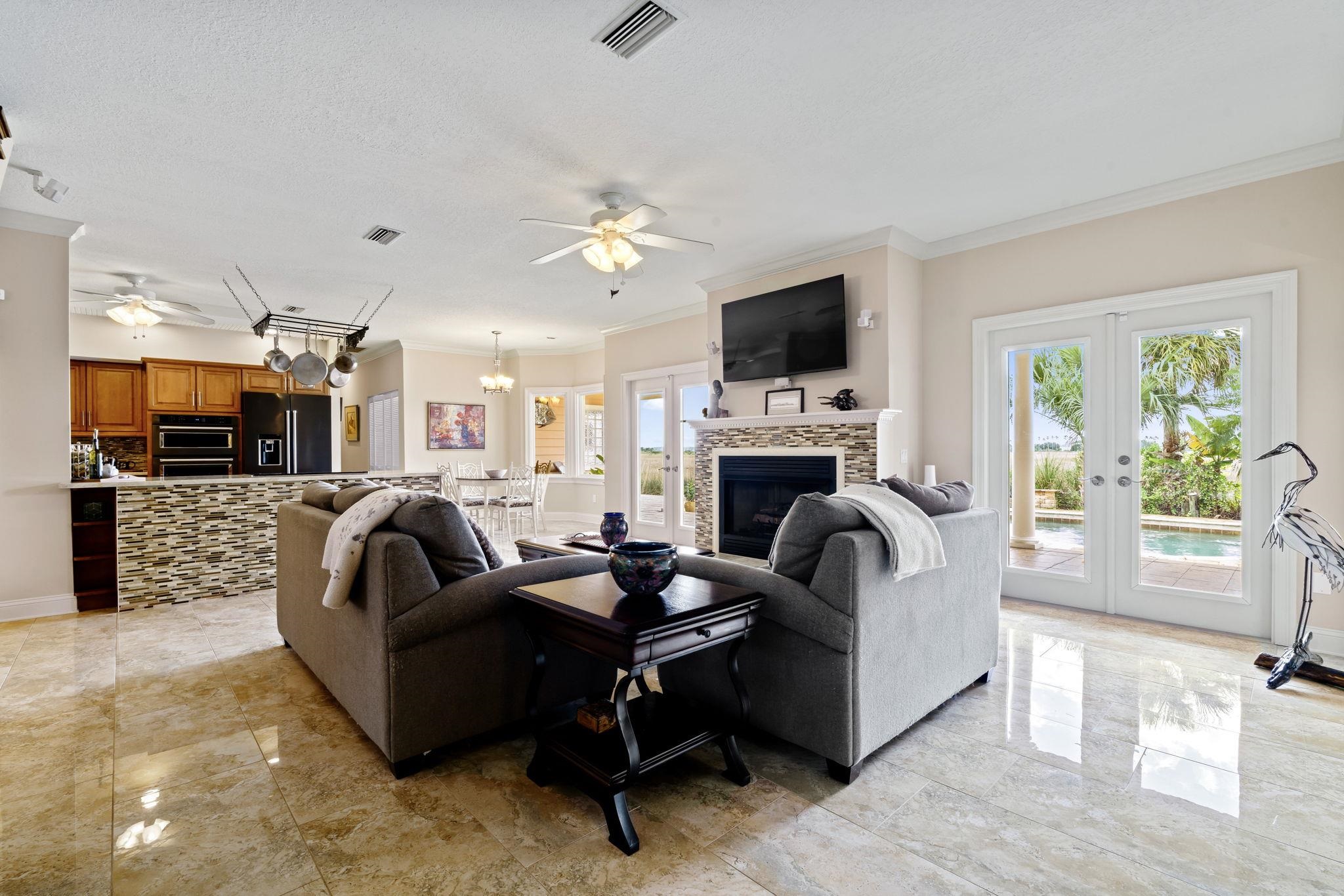 Image 12 of 77 For 821 Kalli Creek Lane