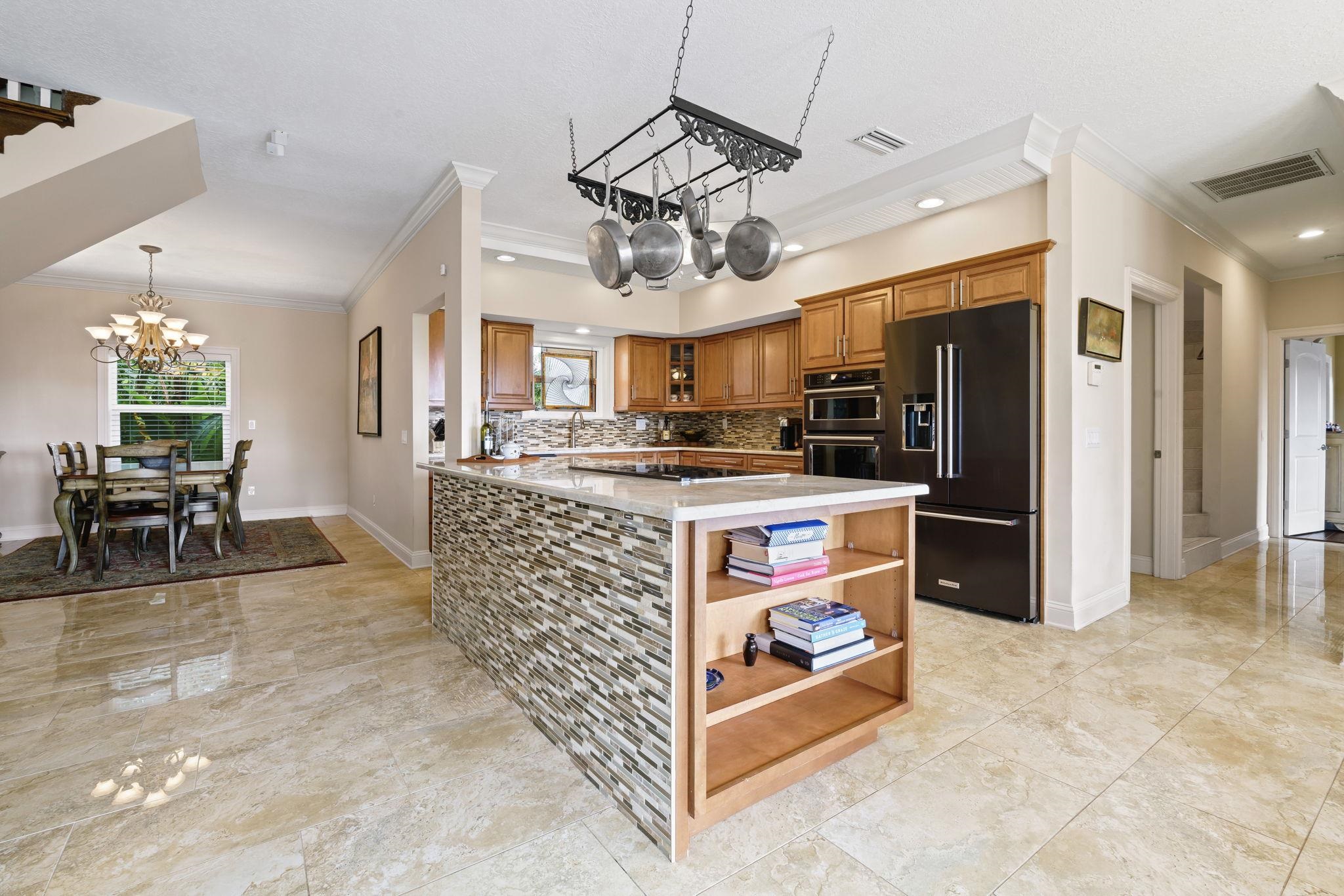 Image 16 of 77 For 821 Kalli Creek Lane