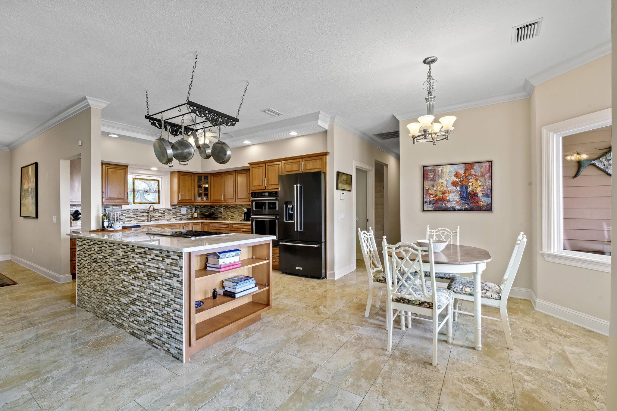 Image 17 of 77 For 821 Kalli Creek Lane