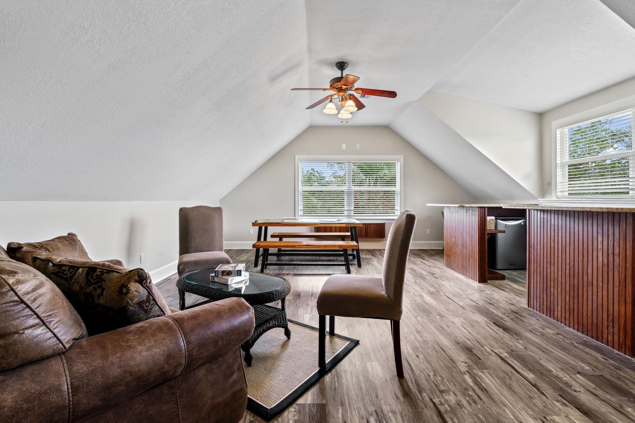 Image 43 of 77 For 821 Kalli Creek Lane