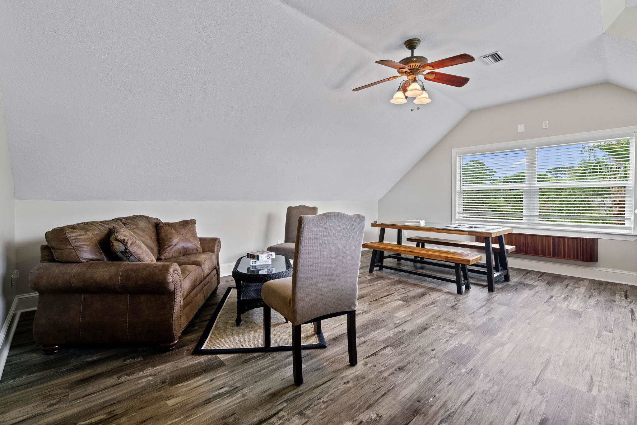 Image 44 of 77 For 821 Kalli Creek Lane