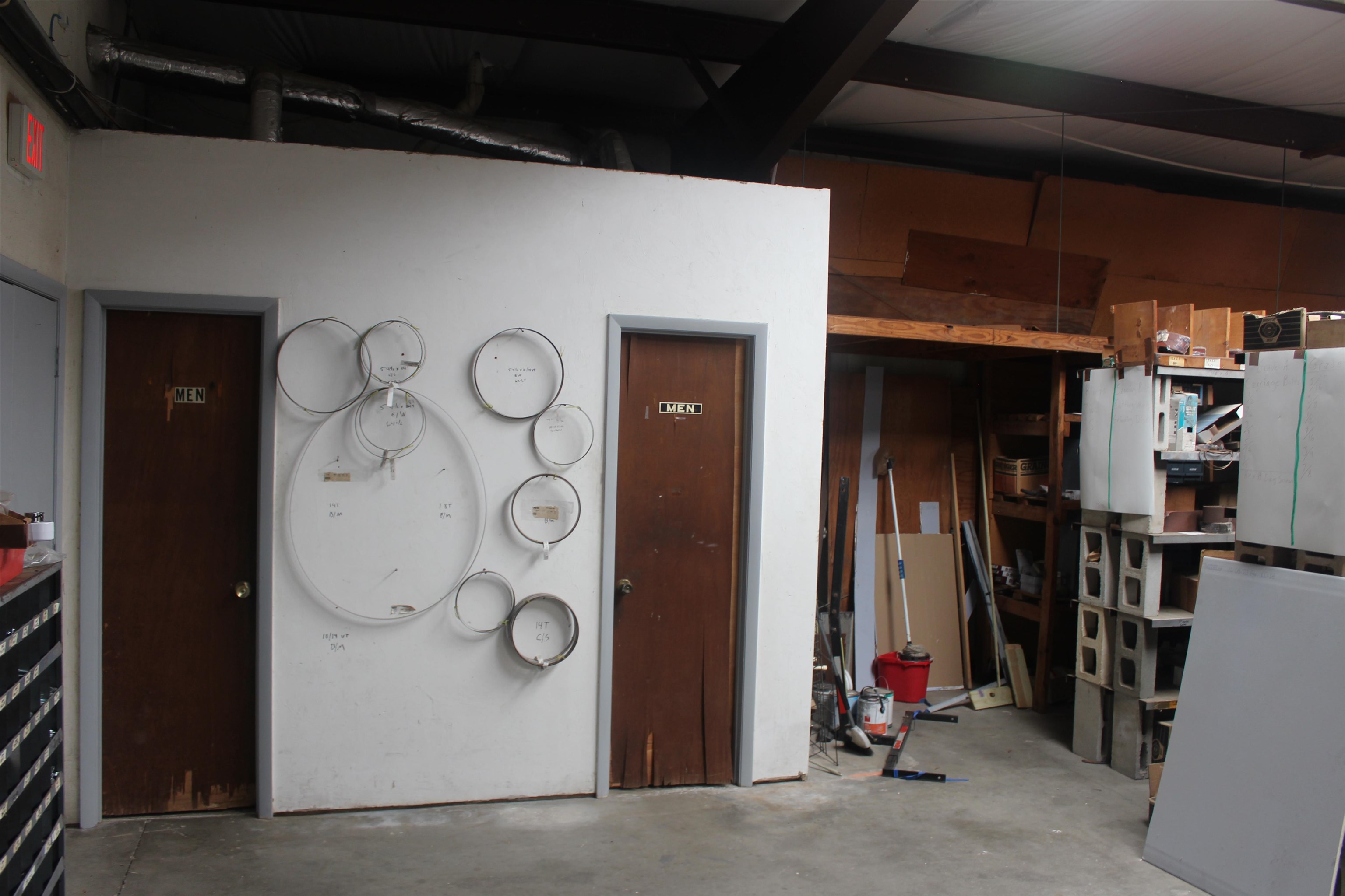 Image 12 of 28 For 2826 Waldo Road Ne