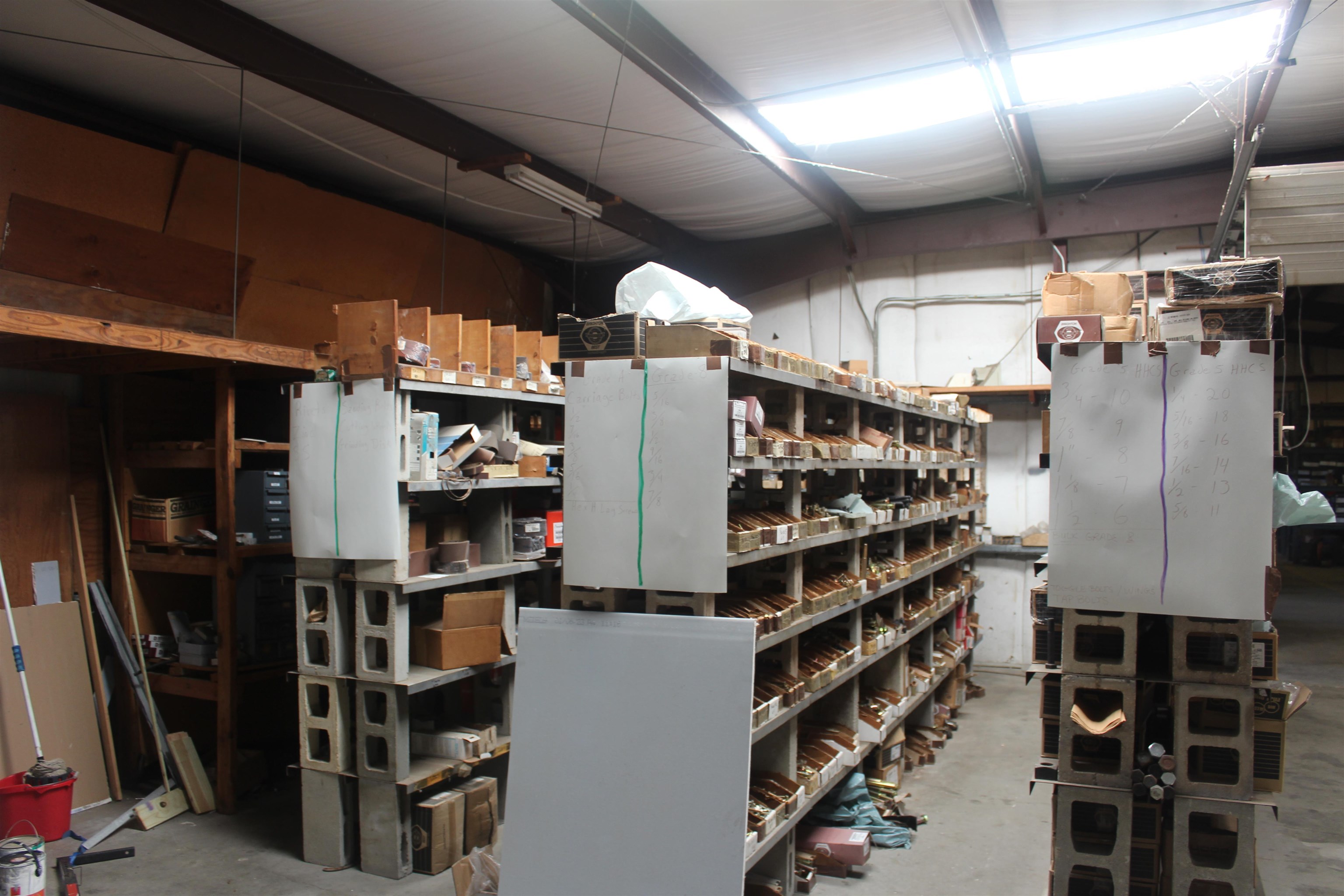 Image 13 of 28 For 2826 Waldo Road Ne