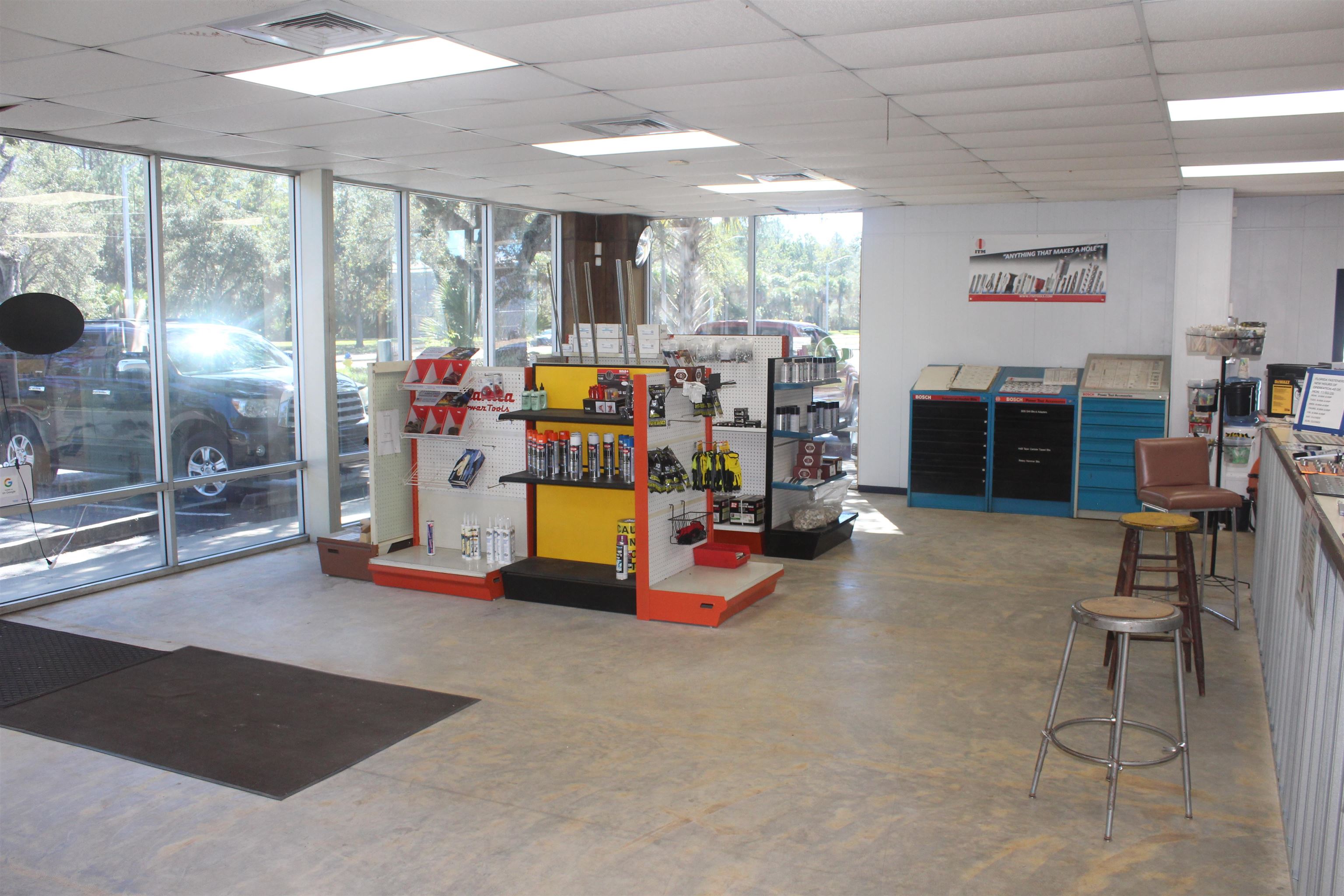 Image 23 of 28 For 2826 Waldo Road Ne