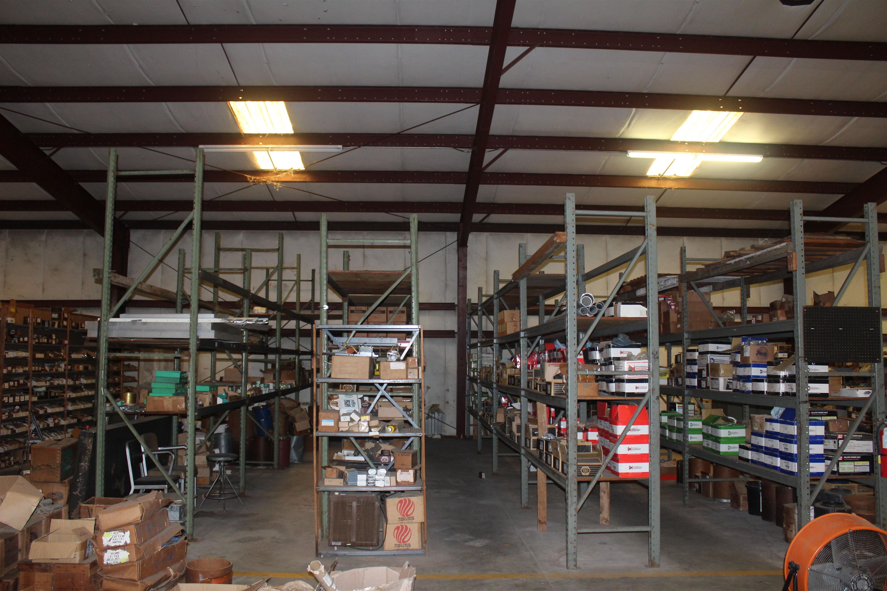 Image 6 of 28 For 2826 Waldo Road Ne