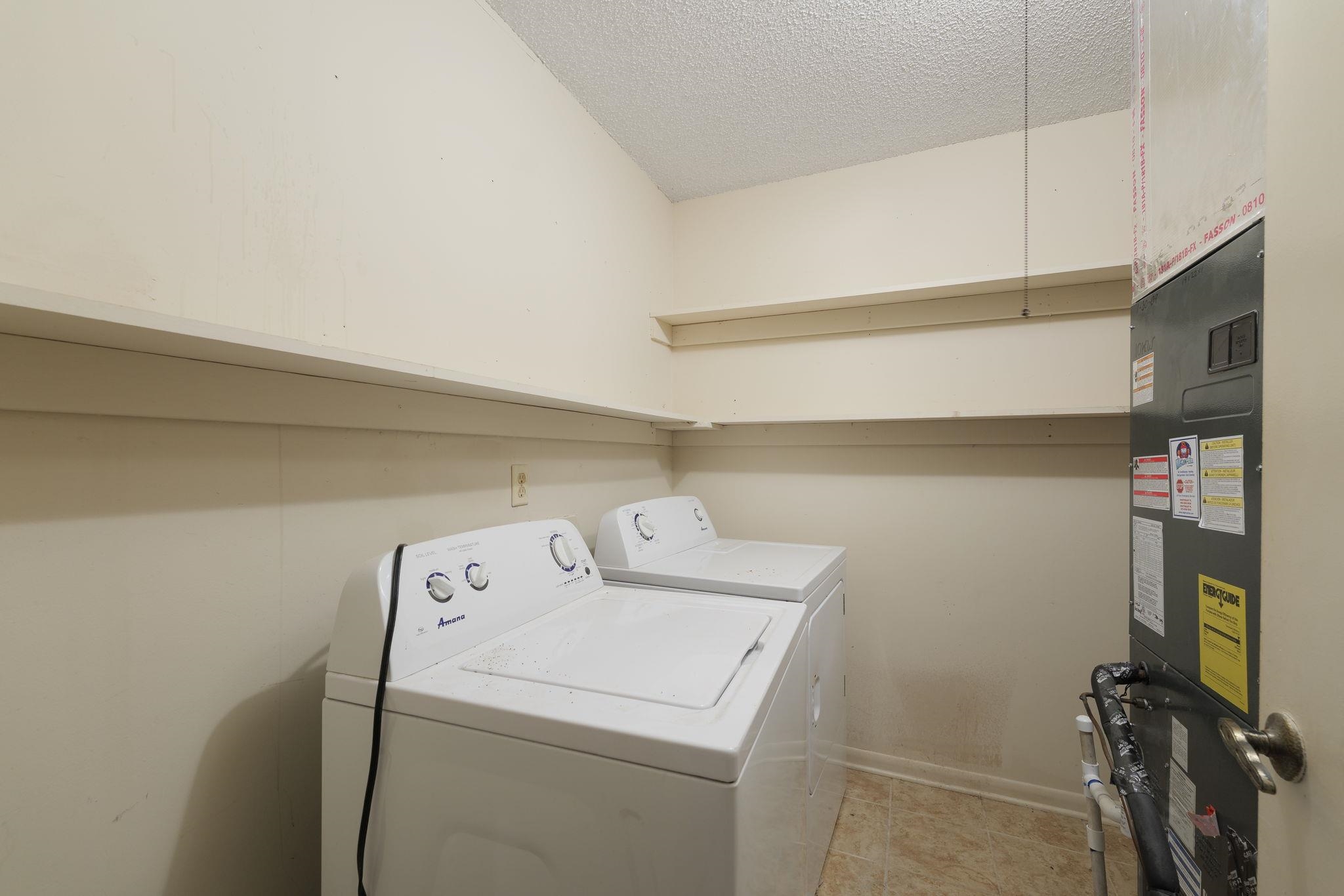 Image 6 of 22 For 138 Bermuda Ct