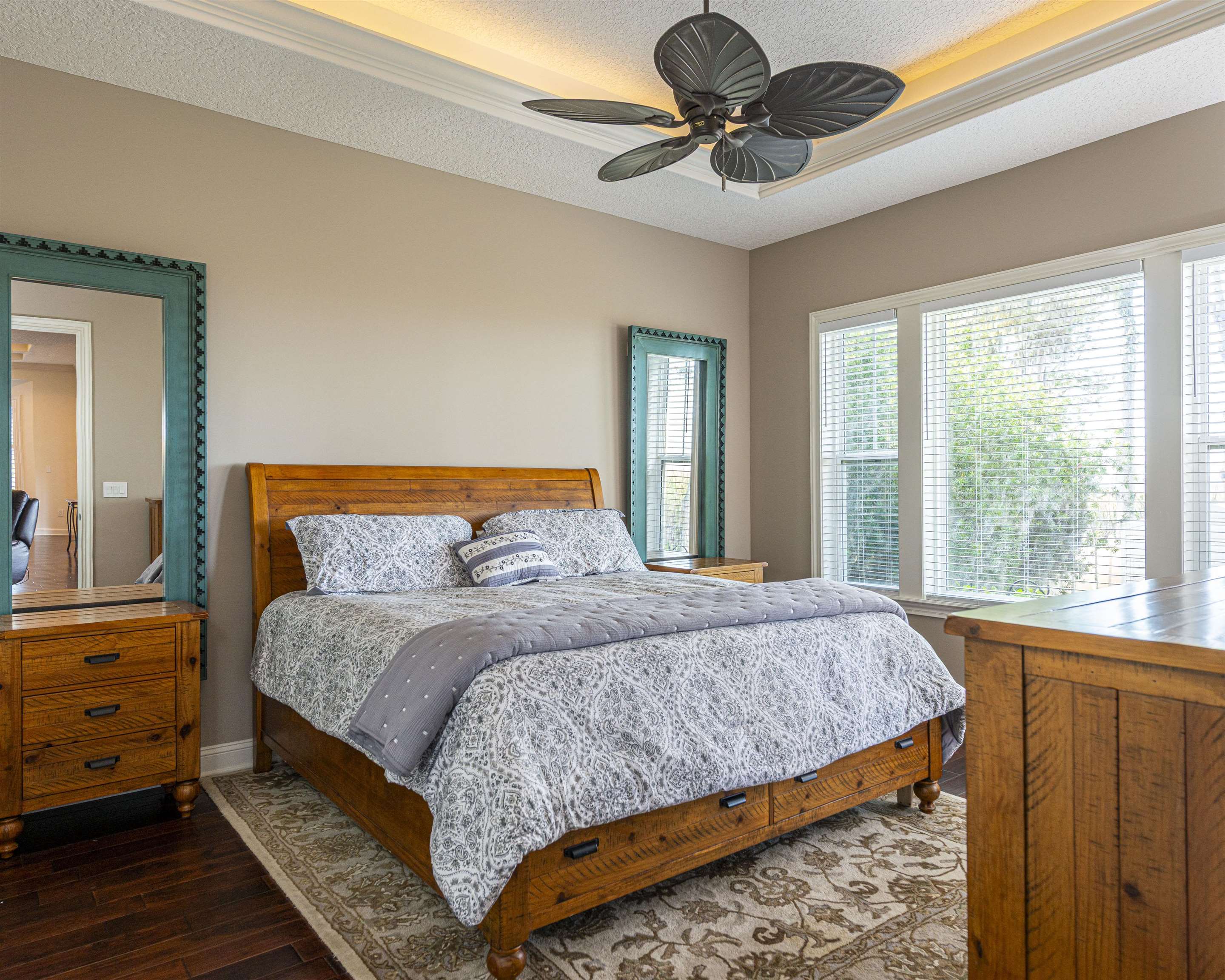 Image 13 of 62 For 5475 Riverwood Road N