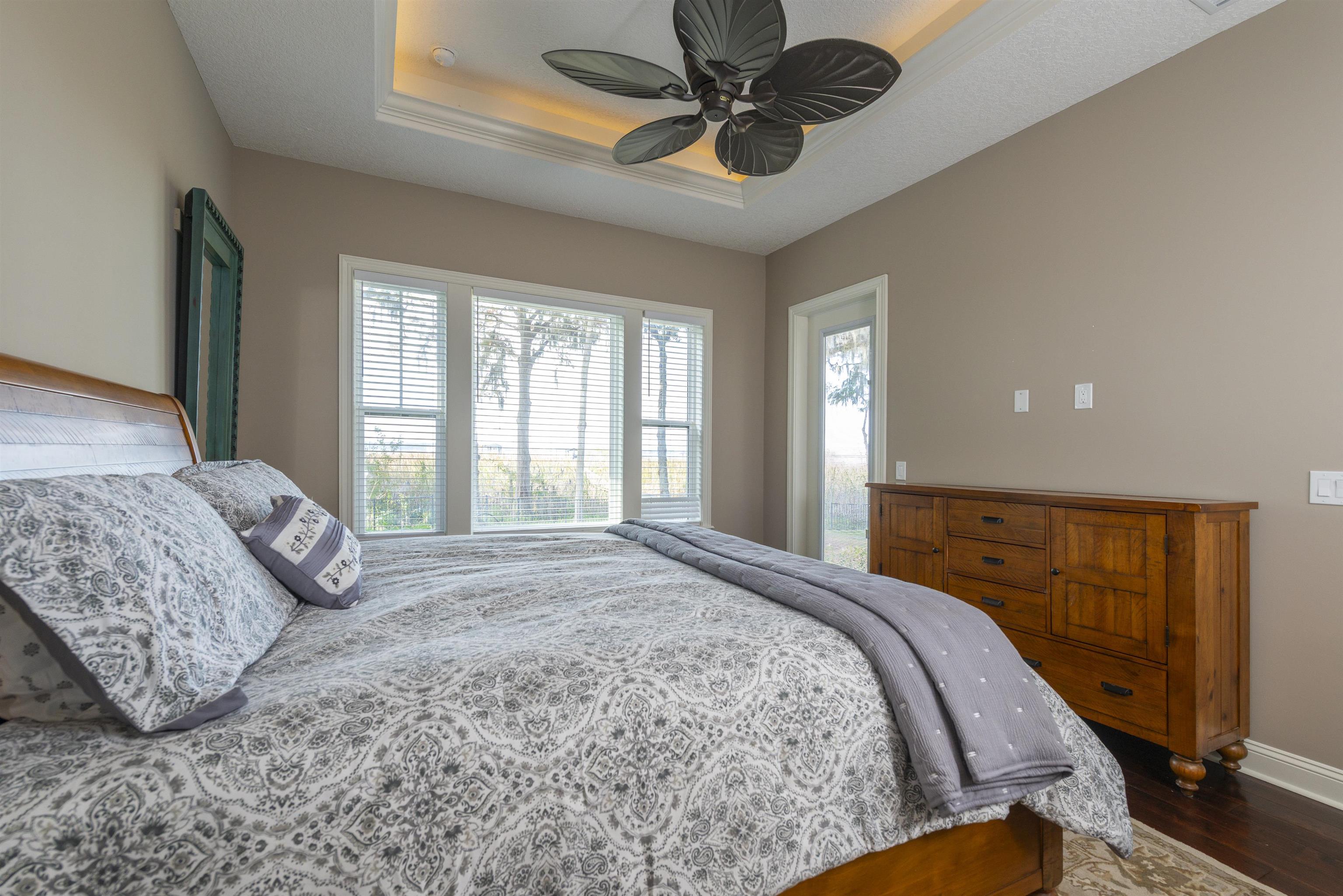 Image 15 of 62 For 5475 Riverwood Road N