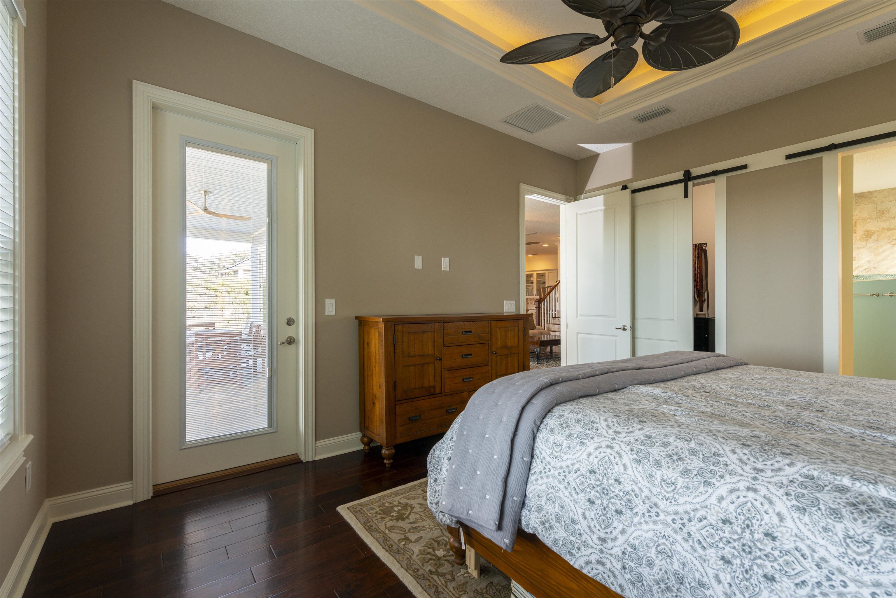 Image 16 of 62 For 5475 Riverwood Road N