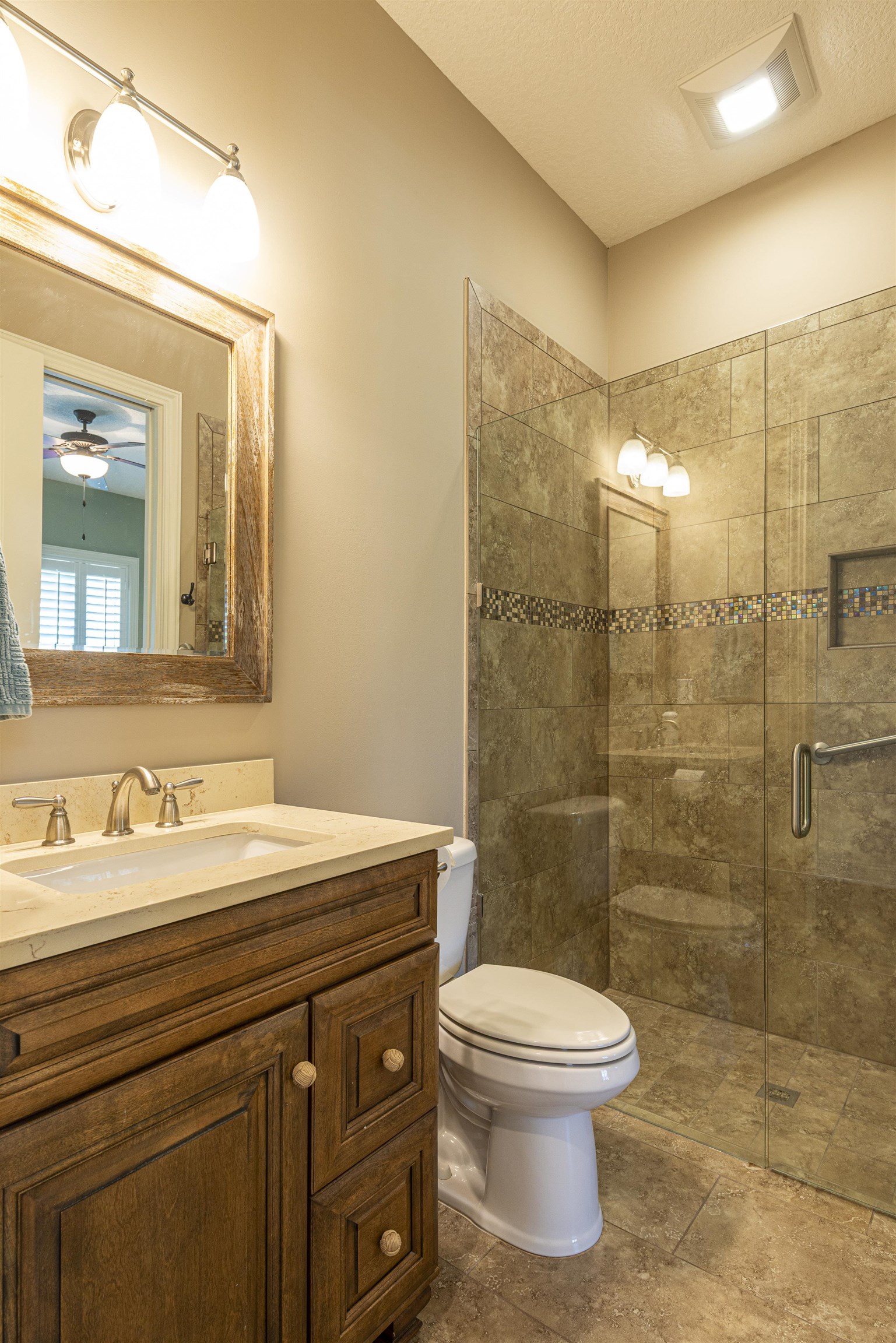 Image 23 of 62 For 5475 Riverwood Road N