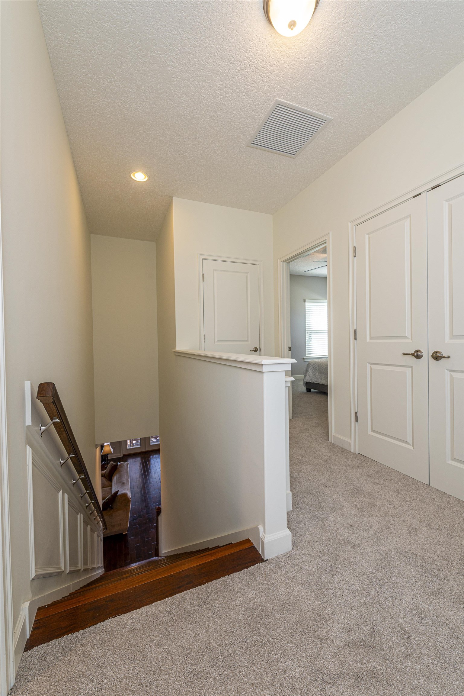 Image 26 of 62 For 5475 Riverwood Road N