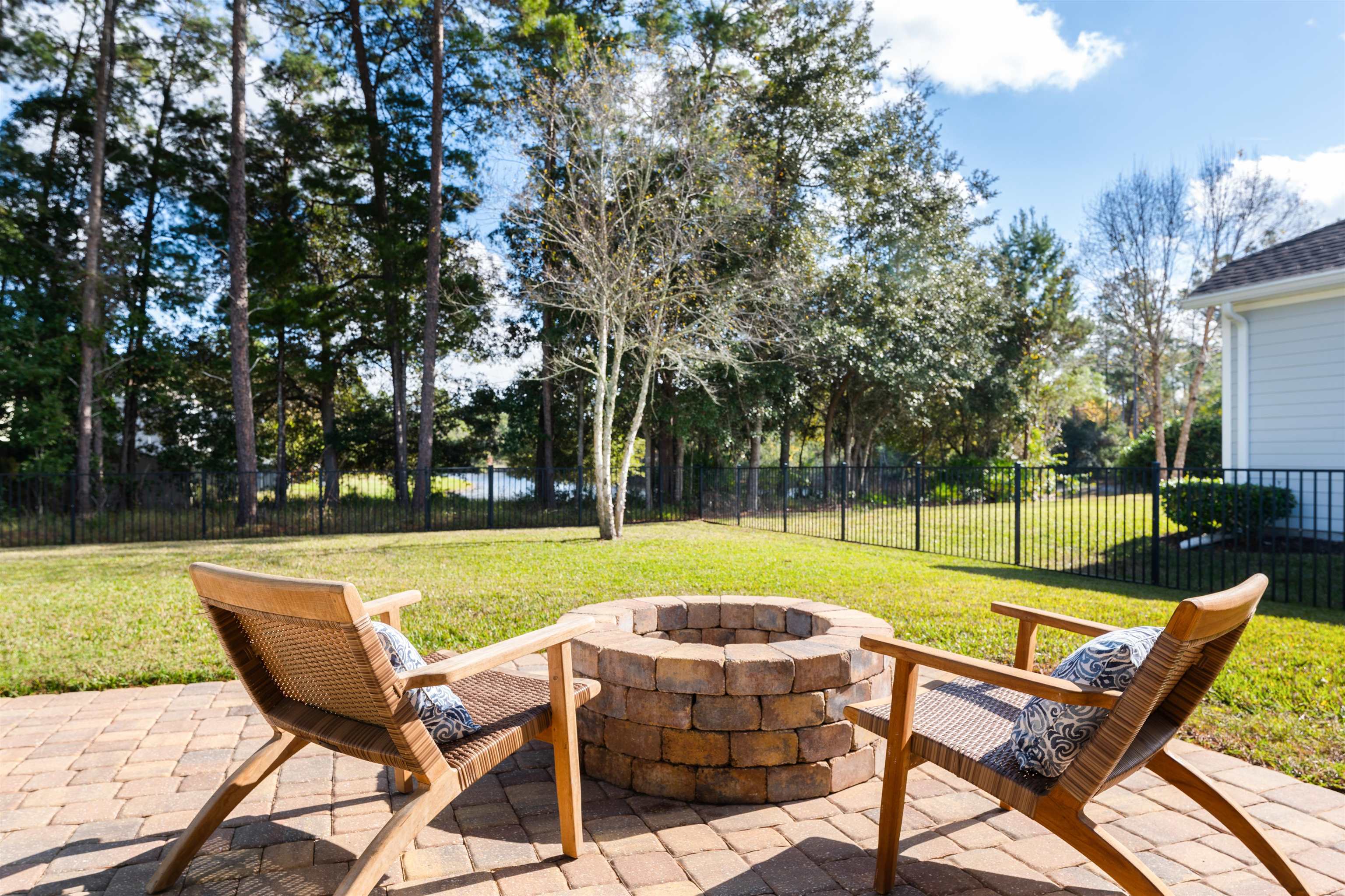 Image 38 of 63 For 31 Derecho Ln