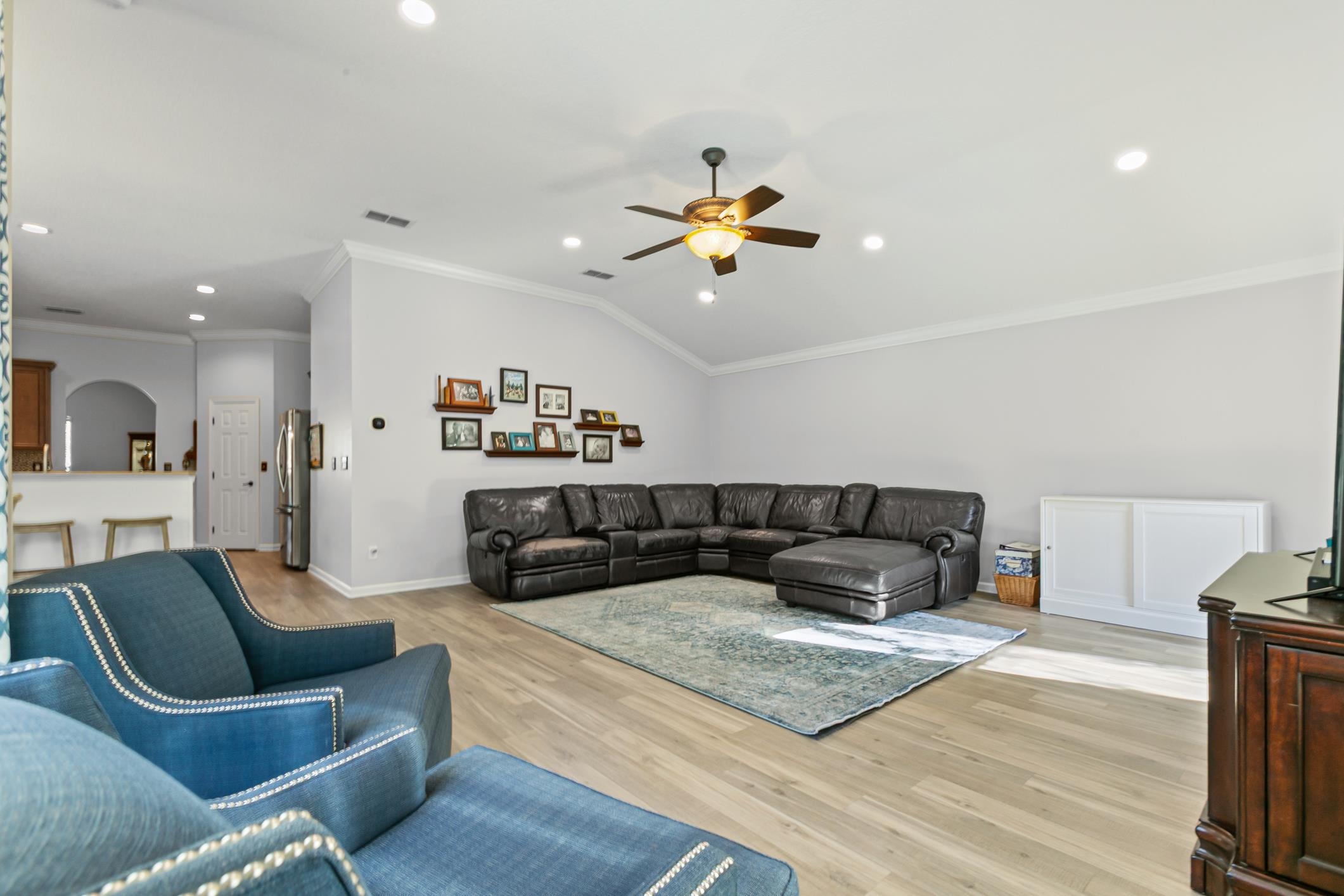 Image 36 of 86 For 2724 N Portofino Rd