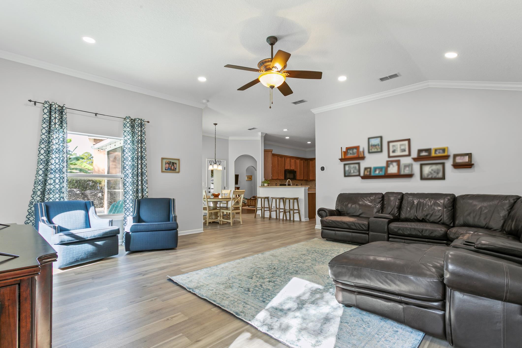 Image 37 of 86 For 2724 N Portofino Rd