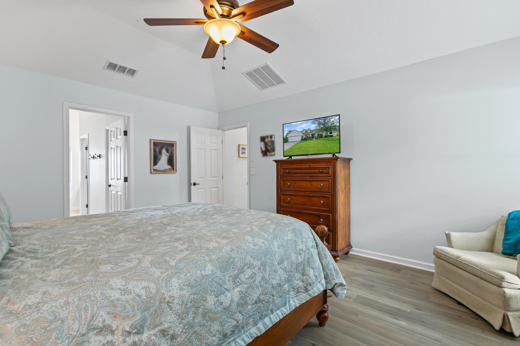 Image 41 of 86 For 2724 N Portofino Rd