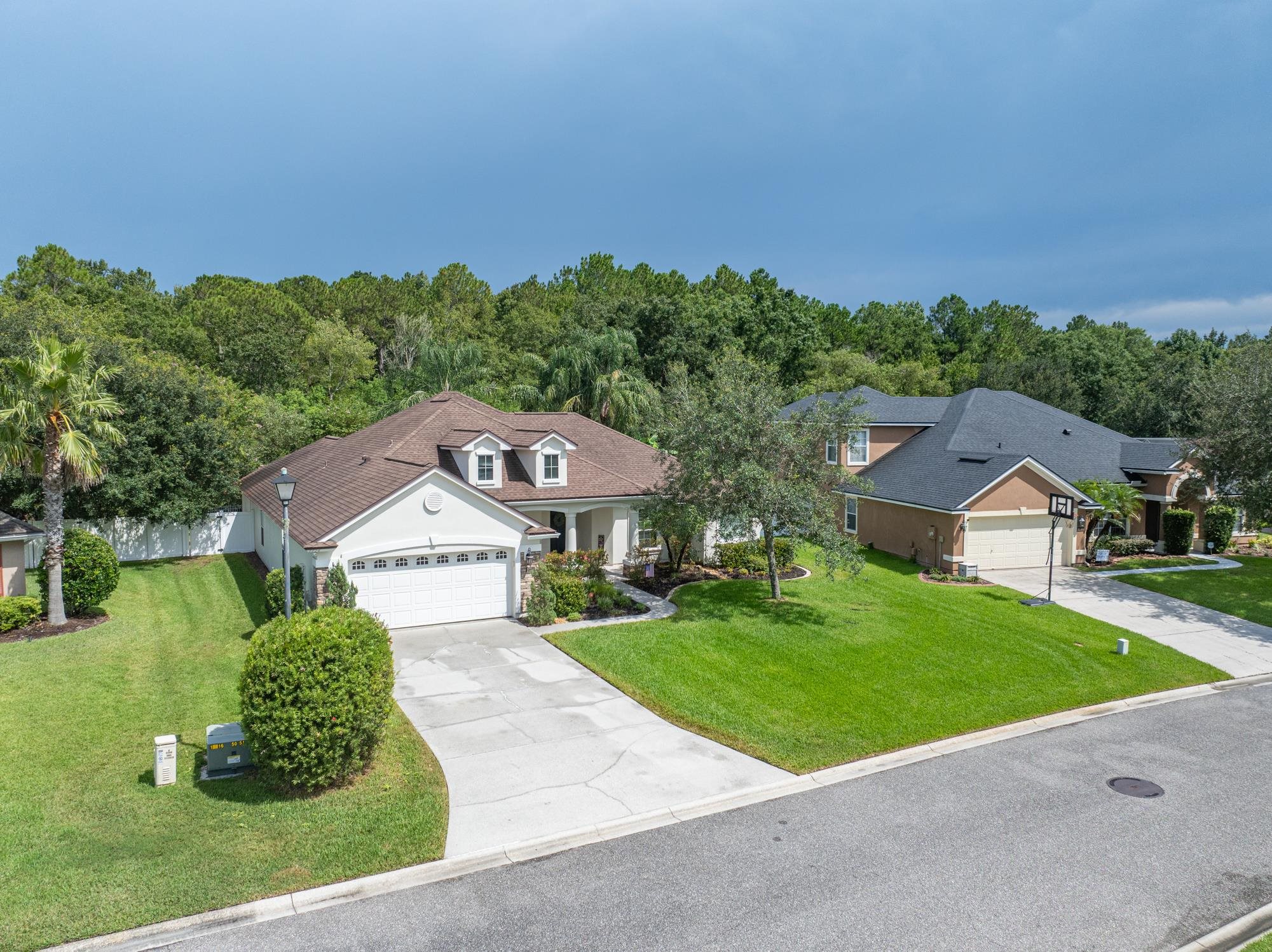 Image 8 of 86 For 2724 N Portofino Rd