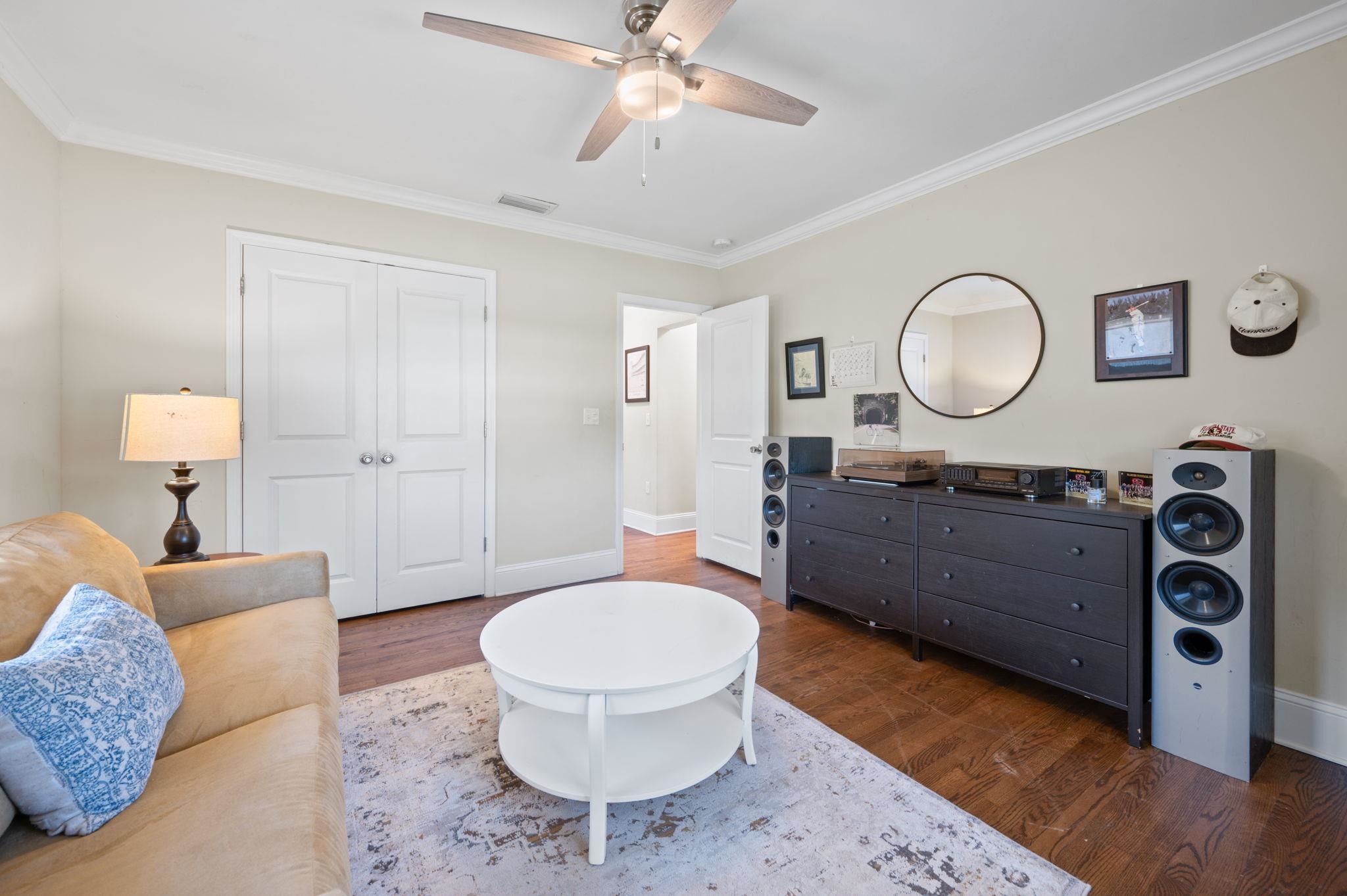 Image 49 of 100 For 215 Oglethorpe Blvd