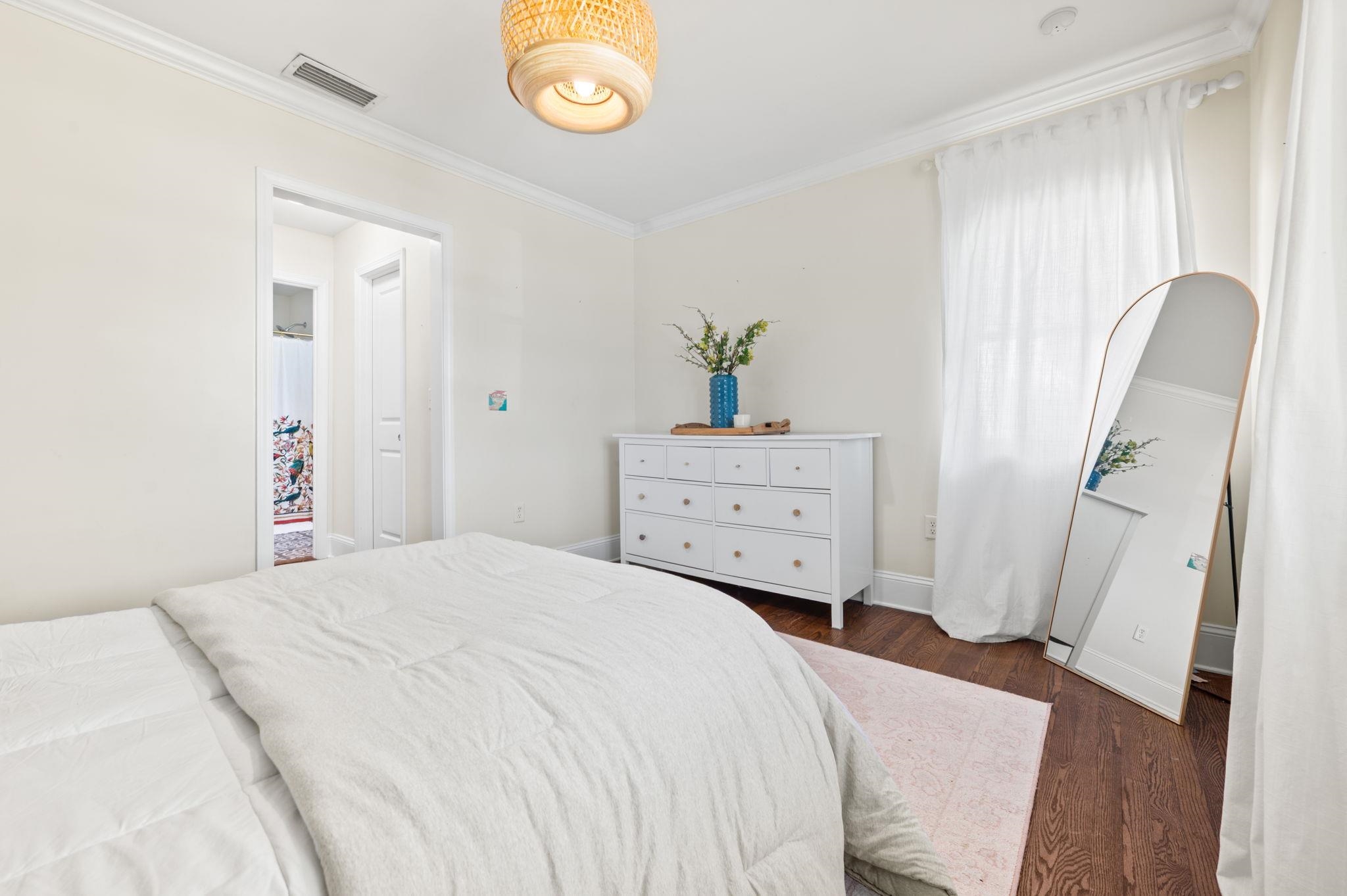 Image 53 of 100 For 215 Oglethorpe Blvd