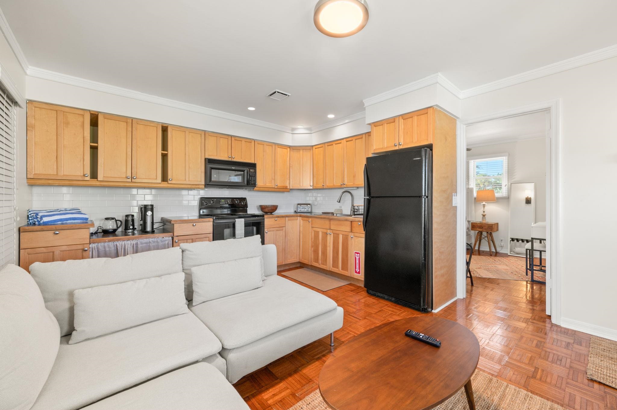 Image 61 of 100 For 215 Oglethorpe Blvd