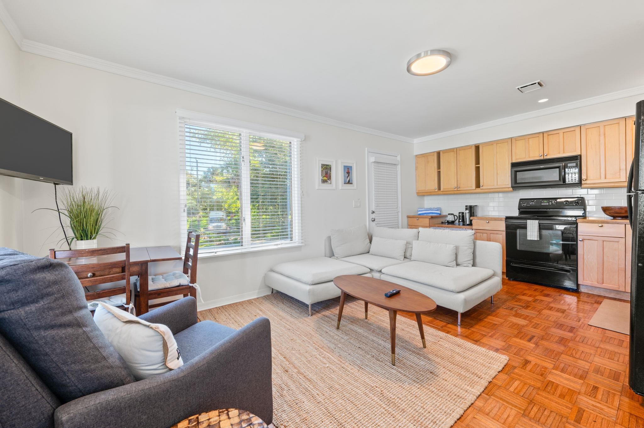 Image 62 of 100 For 215 Oglethorpe Blvd