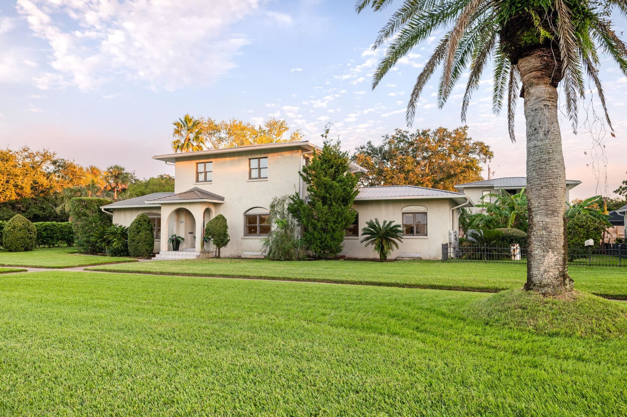 Image 74 of 100 For 215 Oglethorpe Blvd