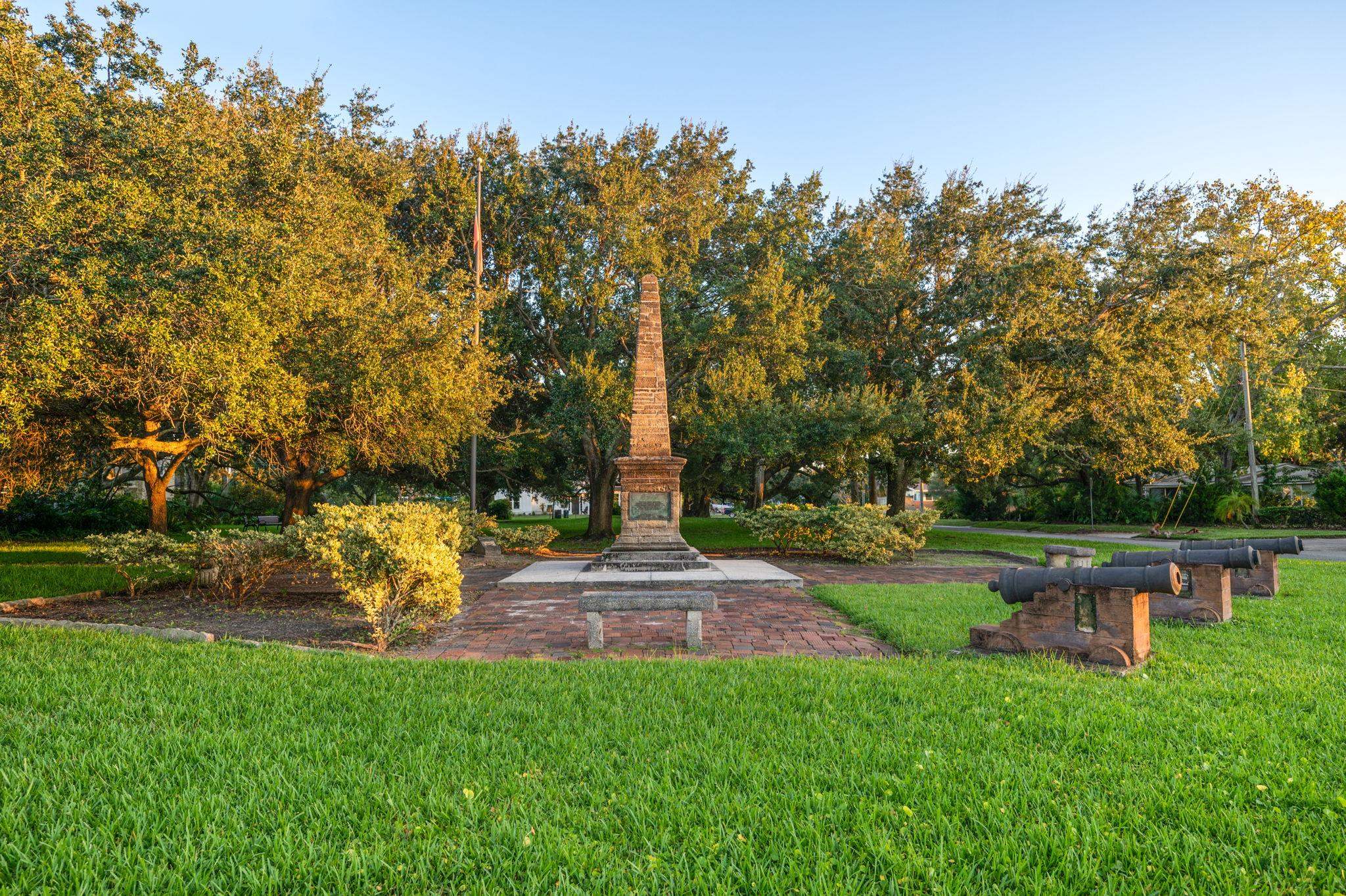 Image 77 of 100 For 215 Oglethorpe Blvd