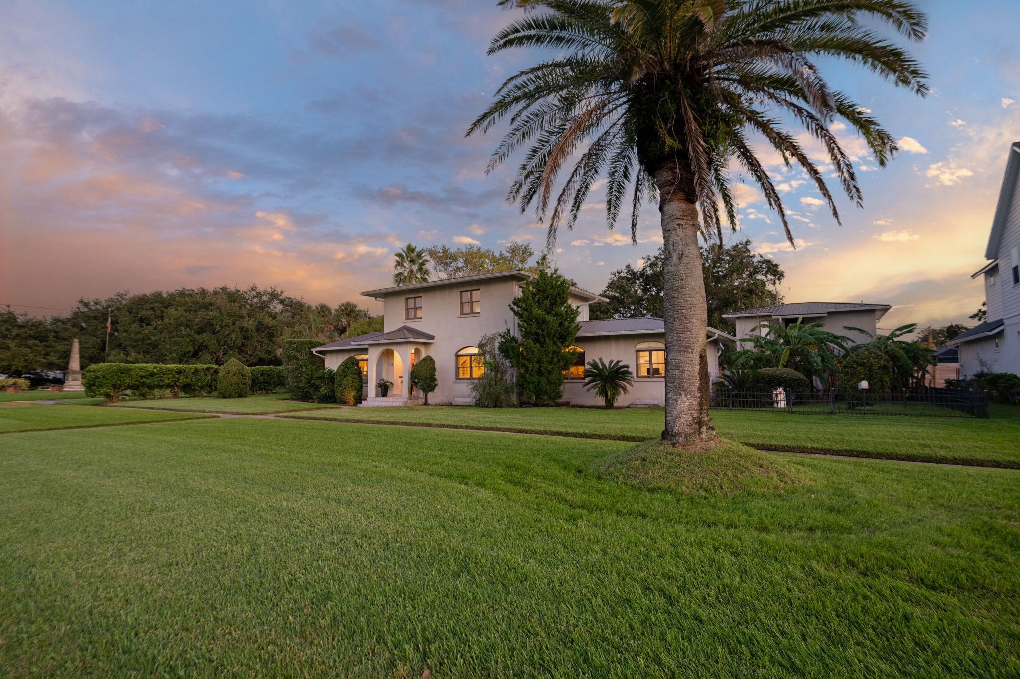 Image 87 of 100 For 215 Oglethorpe Blvd