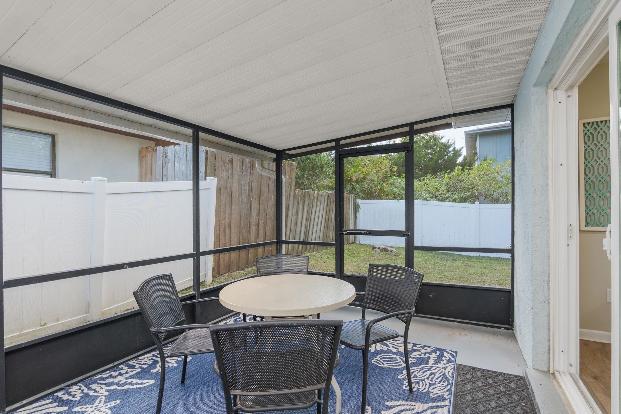 Image 15 of 57 For 16 Ewing St.