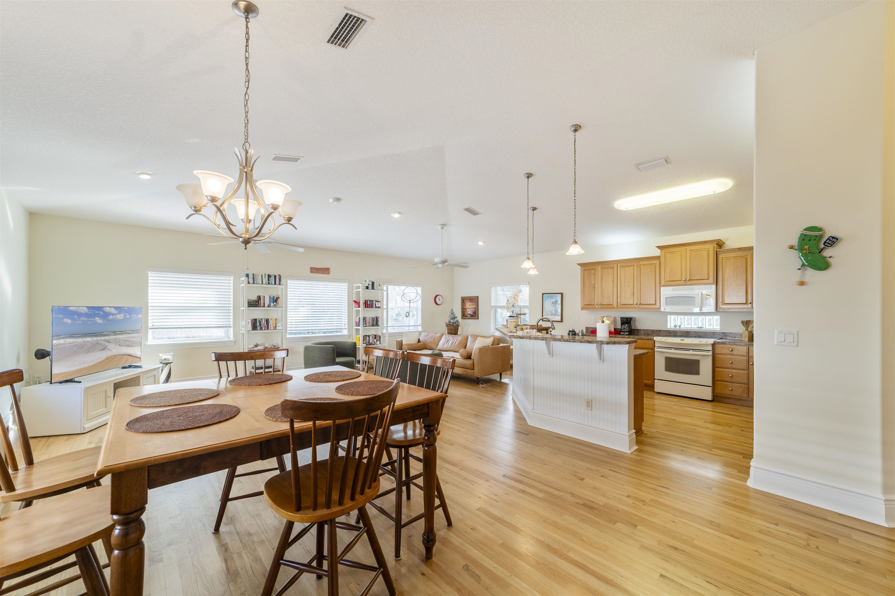 Image 21 of 44 For 1753 Castile Street