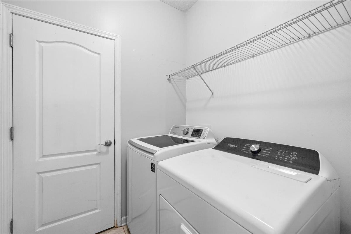 Image 24 of 40 For 30 Levante Way