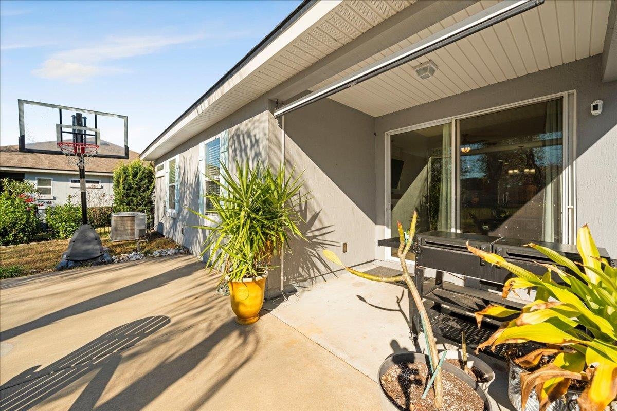 Image 32 of 40 For 30 Levante Way