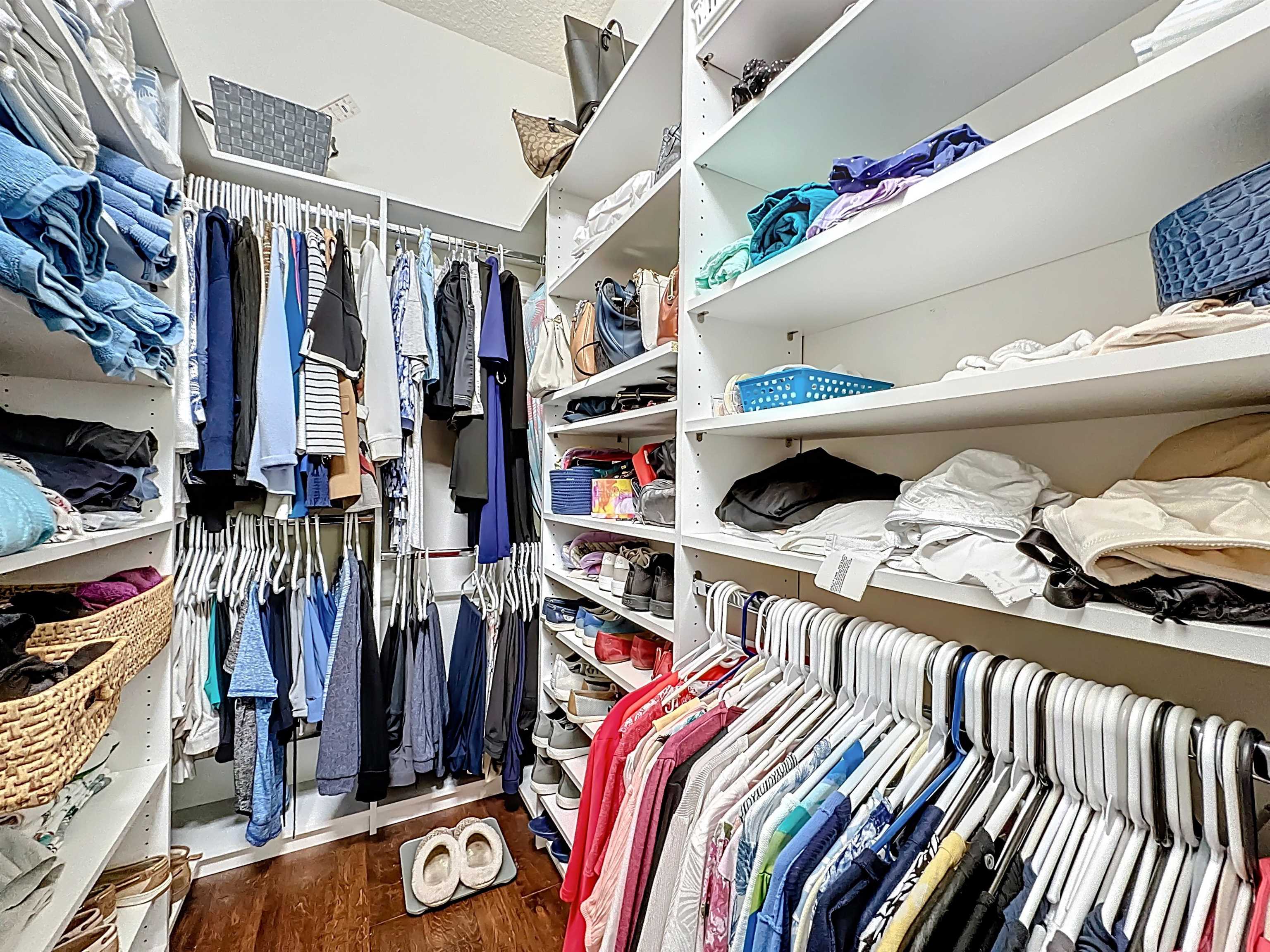 Image 24 of 43 For 130 Grand Ravine Drive